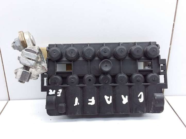Volkswagen Crafter (2006 - 2016)  A0045450201 Узел подключения плюсовых проводов