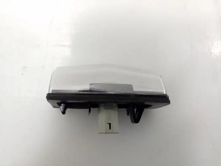 Toyota RAV 4 (XA40) (2012 - 2018) 8127053011 Подсветка номера — фото 3