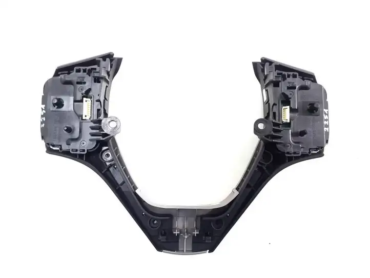 Toyota RAV 4 (XA40) (2012 - 2018) Кнопки на рулевом колесе — фото 3