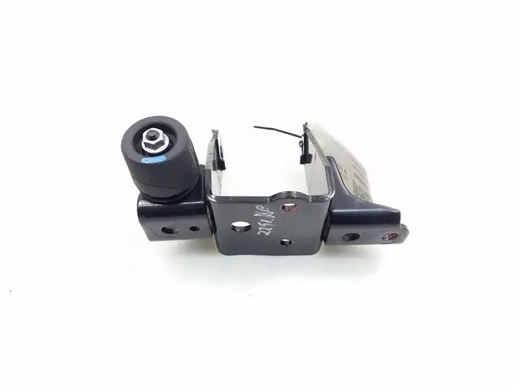 Toyota RAV 4 (XA40) (2012 - 2018) 1232553020 Кронштейн двигателя — фото 2