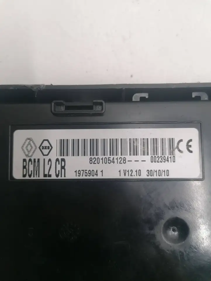 Renault Clio III (2005 - 2012) 8201054128 Модуль комфорта — фото 2