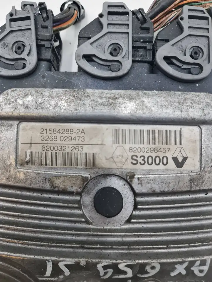 Renault Megane I (1995 - 2002) 8200298457 Блок управления двигателем (ЭБУ) — фото 2