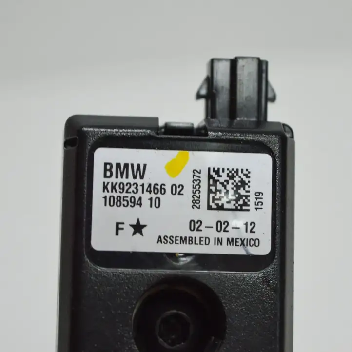 BMW 3 F30 F35 F31 (2012 - 2018) 9231466 Усилитель антенны — фото 2