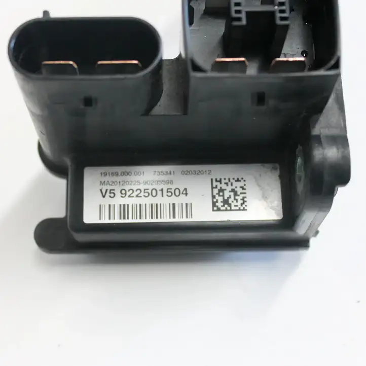 BMW 3 F30 F35 F31 (2012 - 2018) 922501504 Плюсовой провод аккумулятора — фото 2