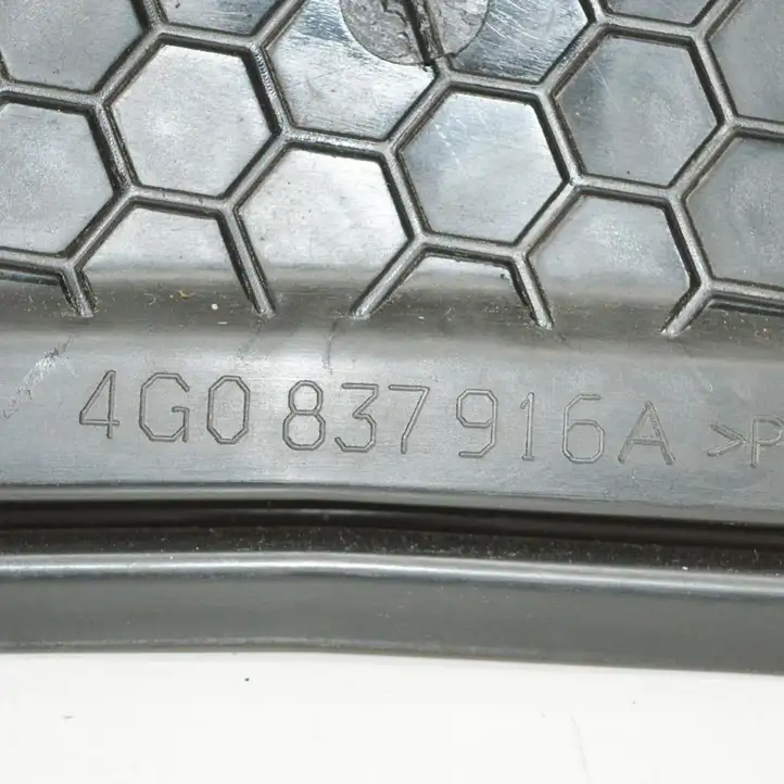 Audi A6 C7 (2014 - 2018) 4G0837916A Прочие детали салона — фото 4