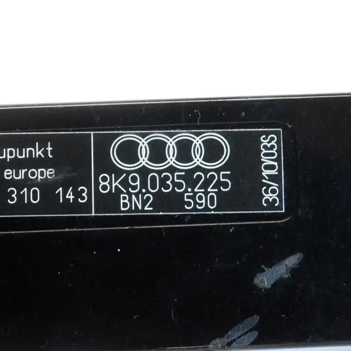 Audi A4 S4 B8 8K (2007 - 2011) 8K9035225 Усилитель антенны — фото 4