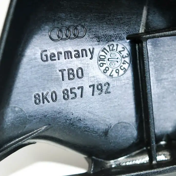 Audi A4 S4 B8 8K (2007 - 2011) 8K0857792 Прочие детали салона — фото 4