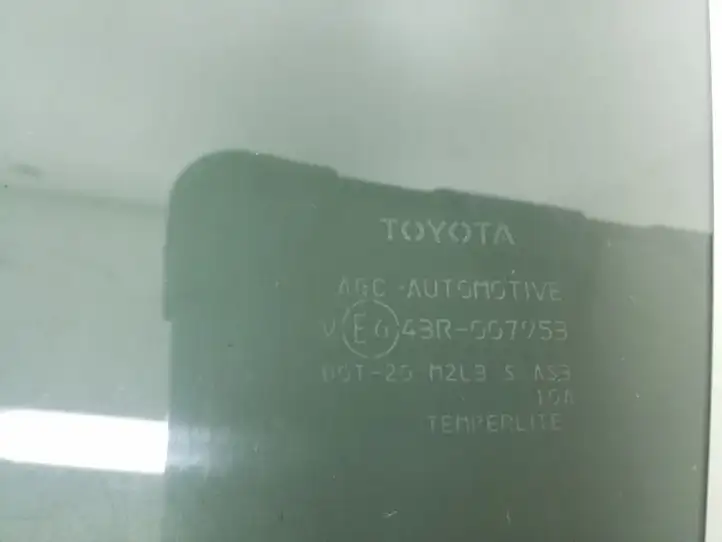 Toyota RAV 4 (XA40) (2012 - 2018) 6811442150 Стекло задней двери — фото 3
