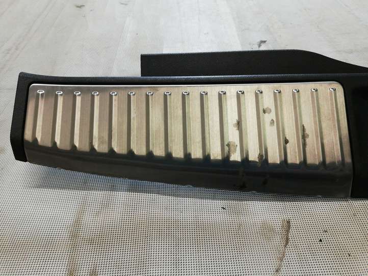 Honda Accord (2008 - 2016)  84640TL4G0 Отделка порога багажника