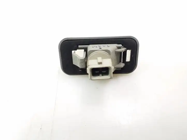 Toyota Avensis T250 (2003 - 2006) 8127005040 Подсветка номера — фото 2
