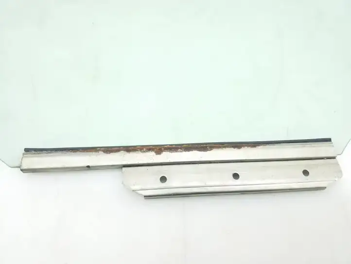 Toyota Auris 150 (2006 - 2012) 6810402200 Стекло задней двери — фото 3