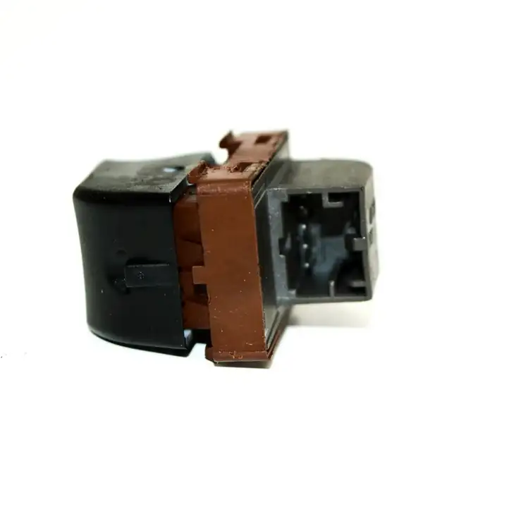 Audi A5 8T 8F (2007 - 2011) 8K0959831A Кнопка фаркопа в багажнике — фото 2