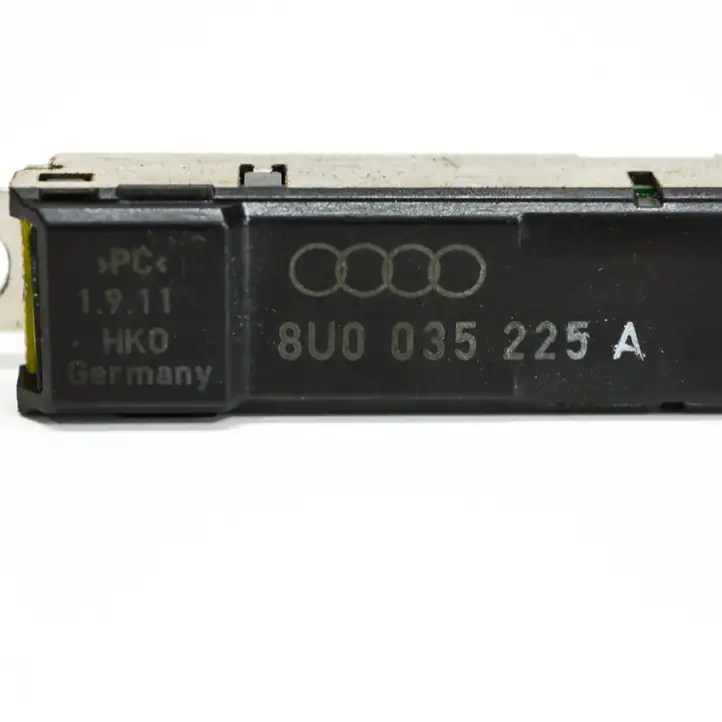 Audi Q3 8U (2011 - 2014) 8U0035225A Усилитель антенны — фото 5