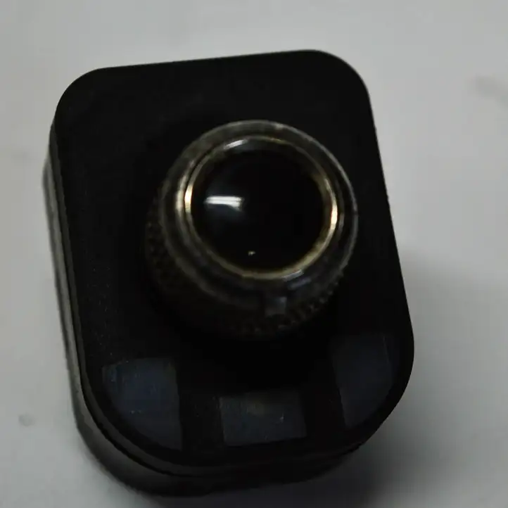 Audi A5 8T 8F (2007 - 2011) 8K0959565F Кнопка фаркопа в багажнике — фото 3
