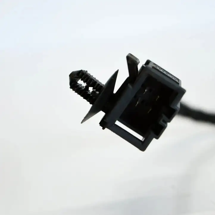 Audi A6 S6 C6 4F (2008 - 2011) 4F09595654F0971765 Кнопка фаркопа в багажнике — фото 3