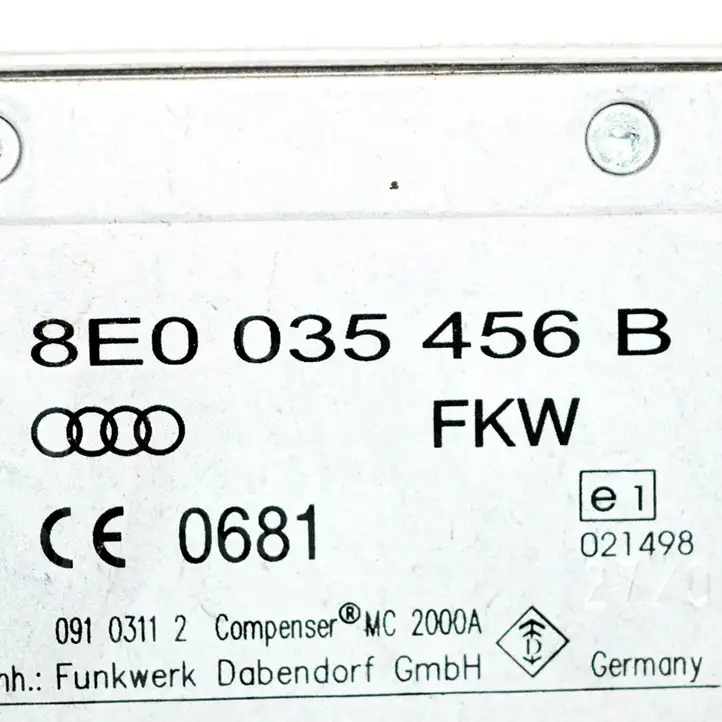 Audi A4 S4 B7 8E 8H (2004 - 2009) 8E0035456B Усилитель антенны — фото 6