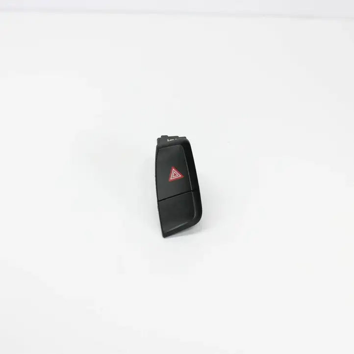 Audi A4 S4 B8 8K (2007 - 2011) 8K2941509A Кнопка фаркопа в багажнике — фото 1