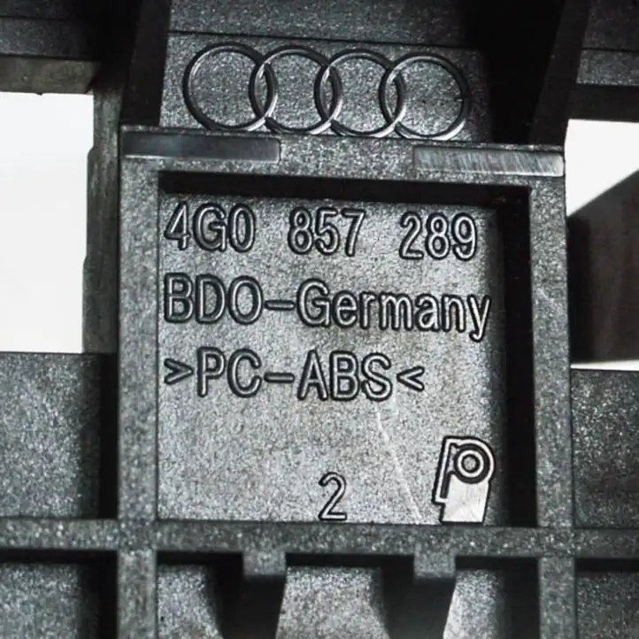Audi A6 C7 (2011 - 2014) 4G0857289 Прочие детали салона — фото 3