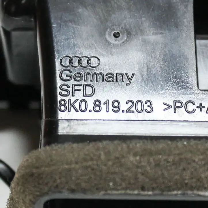 Audi A4 S4 B8 8K (2011 - 2015) Воздушная решетка панели — фото 4