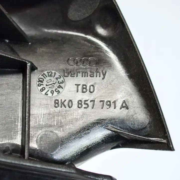 Audi A4 S4 B8 8K (2007 - 2011) 8K0857791A Прочие детали салона — фото 3