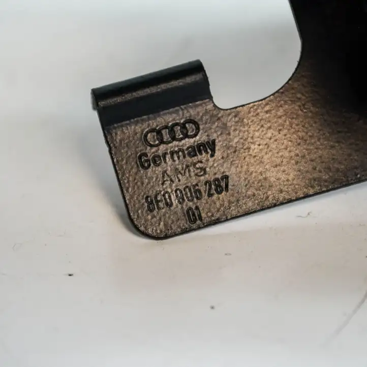 Audi A4 S4 B6 8E 8H (2000 - 2006) 8E0906287 Другая часть кузова — фото 3