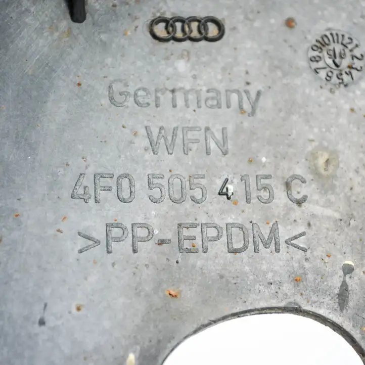Audi A6 S6 C6 4F (2004 - 2008) 4F0505415C Защита топливного бака — фото 3