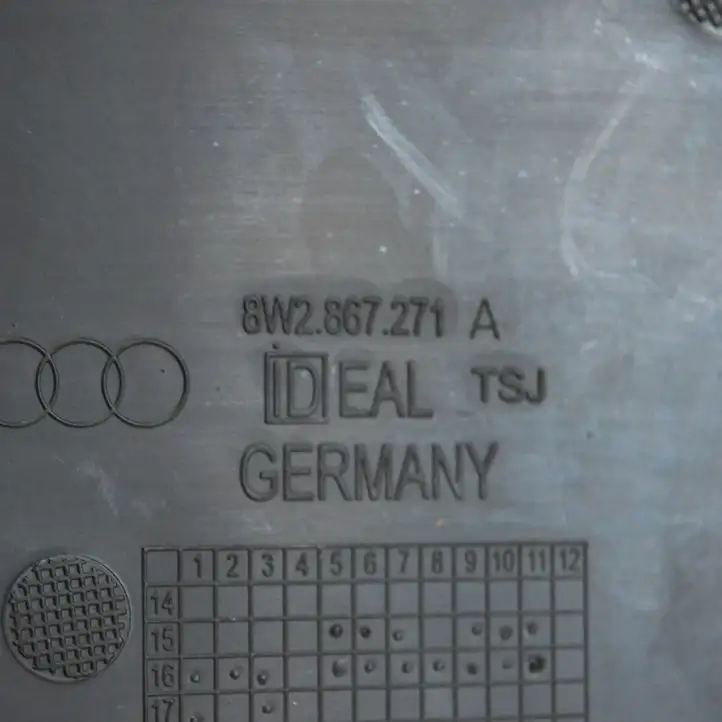 Audi A4 S4 B9 (2015 - 2019) 8W2867271A Прочие детали салона — фото 4