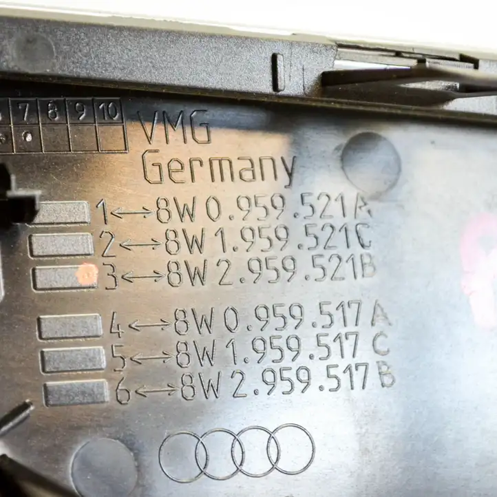 Audi A4 S4 B9 (2015 - 2019) 8W2959521B Прочие детали салона — фото 1