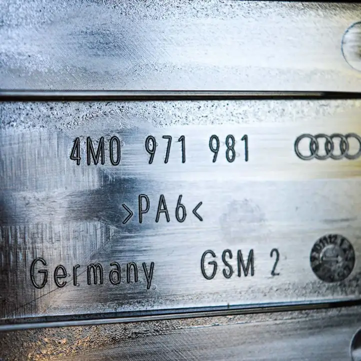 Audi A4 S4 B9 (2015 - 2019) 4M0971981 Прочие детали салона — фото 4
