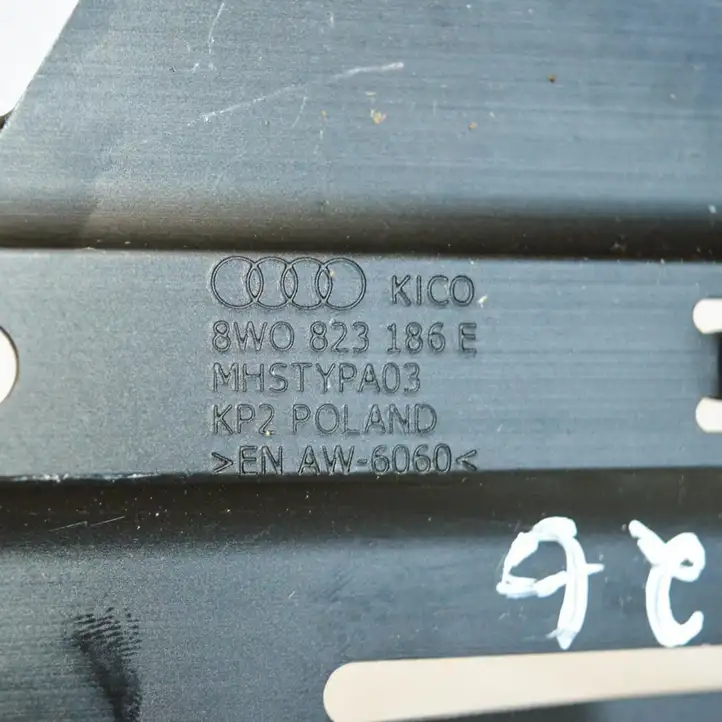 Audi A4 S4 B9 (2015 - 2019) 8W0823186E Замок капота — фото 3