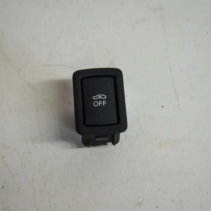Audi A1 (2010 - 2014) 4H0962109 Кнопка фаркопа в багажнике — фото 2