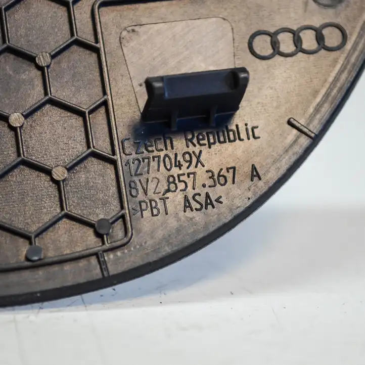 Audi A3/S3 8V (2012 - 2016) 8V2857367A Прочие детали салона — фото 3