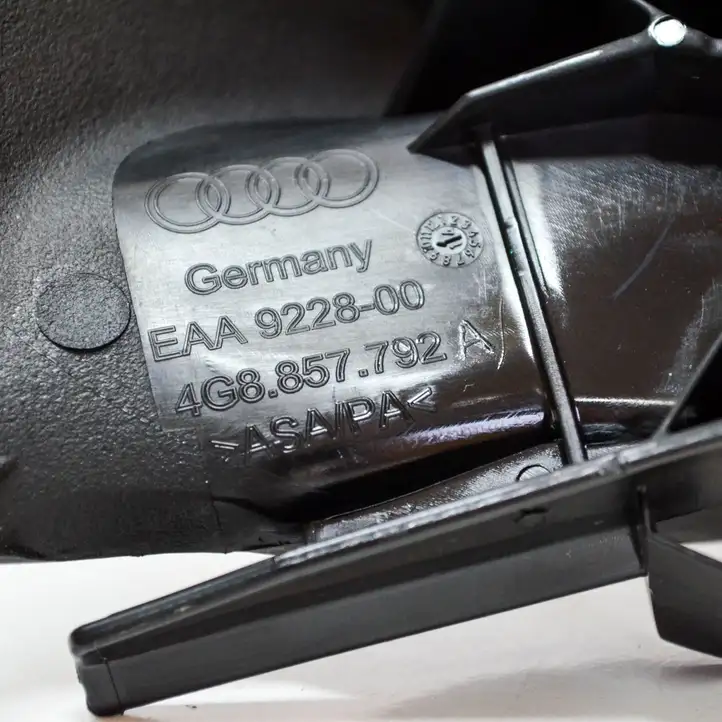 Audi A7 S7 4G (2014 - 2018) 4G8857792A Прочие детали салона — фото 2