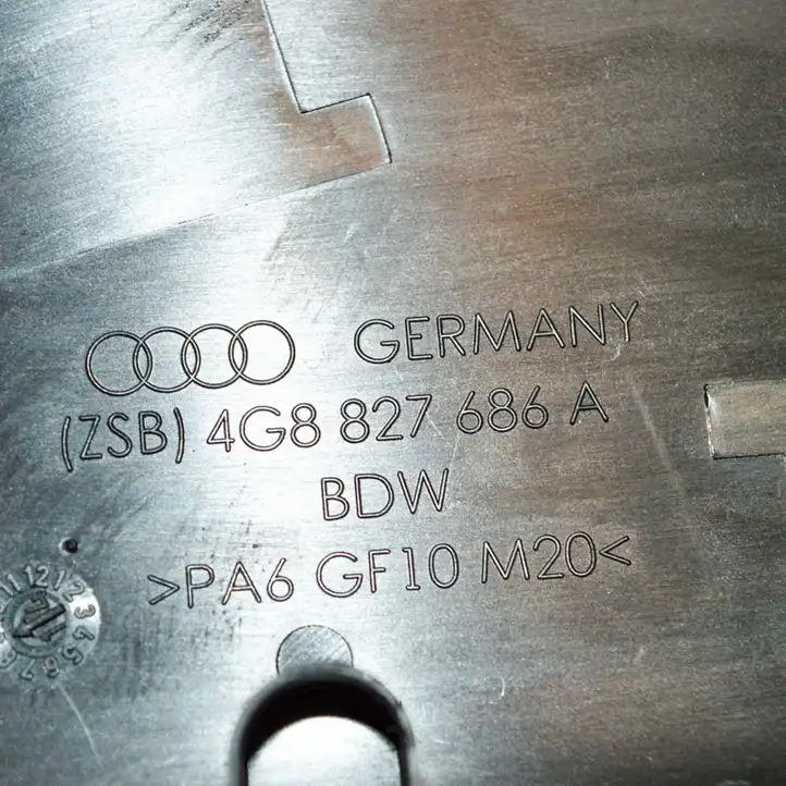 Audi A7 S7 4G (2014 - 2018) 4G8827686A Прочие внешние детали — фото 4