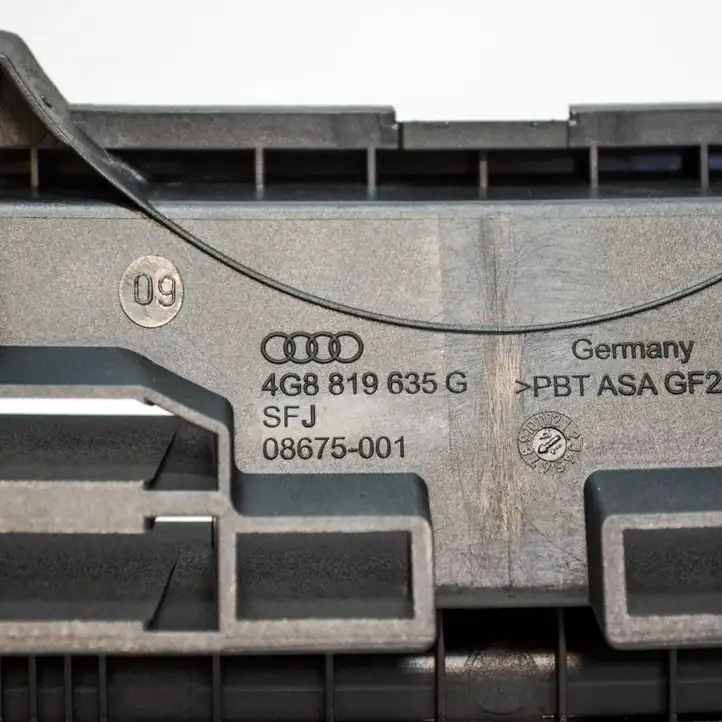 Audi A7 S7 4G (2014 - 2018) 4G8819635G Прочие детали салона — фото 2