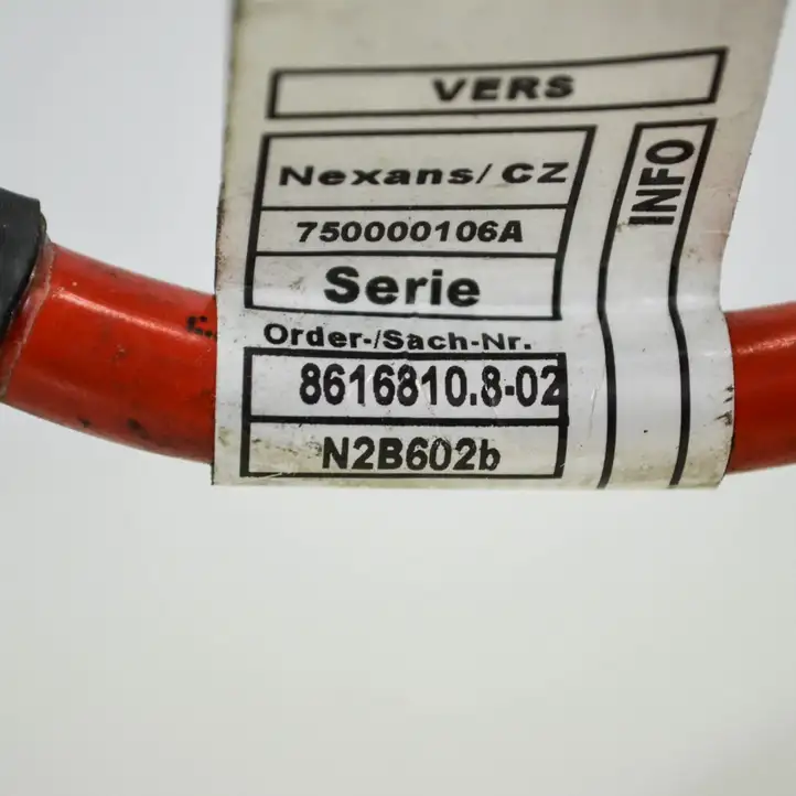 BMW 3 F30 F35 F31 (2012 - 2018) 8616810 Плюсовой провод аккумулятора — фото 3