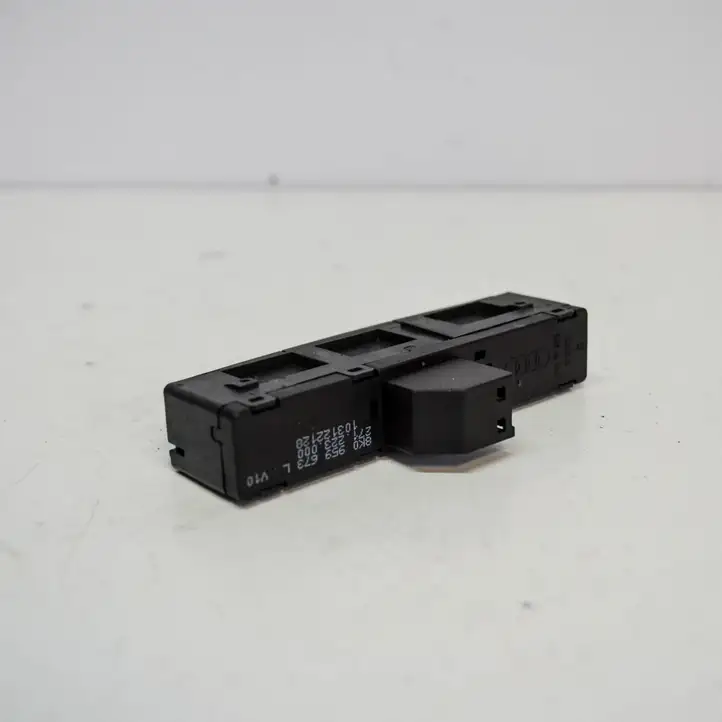 Audi A5 8T 8F (2011 - 2016) 8K0959673L Блок кнопок на панели — фото 2