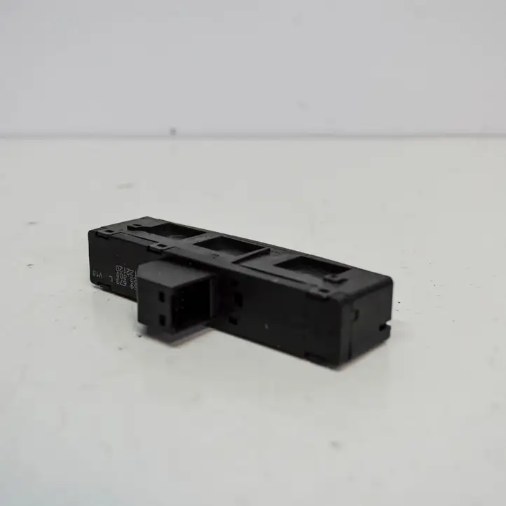 Audi A5 8T 8F (2011 - 2016) 8K0959673L Блок кнопок на панели — фото 3