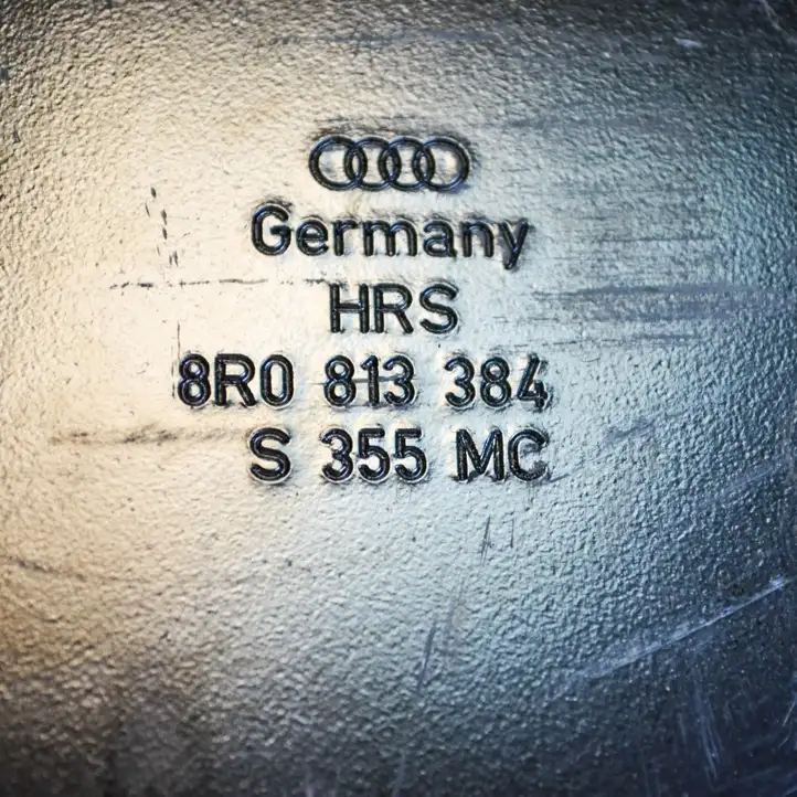 Audi Q5 SQ5 (2012 - 2017) 8R0813384 Другая часть кузова — фото 4