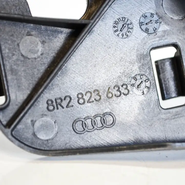 Audi Q5 SQ5 (2012 - 2017) 8R2823633 Прочие детали салона — фото 3