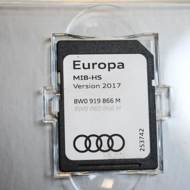 Audi A4 S4 B9 (2015 - 2019) Магнитола / мультимедийная система — фото 12