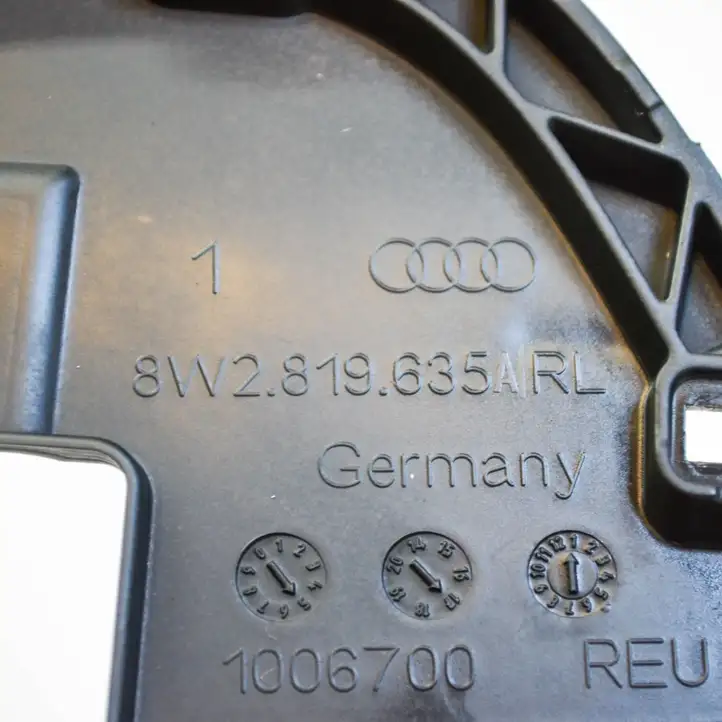 Audi A4 S4 B9 (2015 - 2019) 8W2819635A Прочие детали салона — фото 3