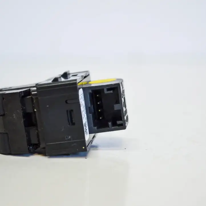 Audi A4 S4 B9 (2015 - 2019) 4M0959855 Кнопка стеклоподъемников — фото 3