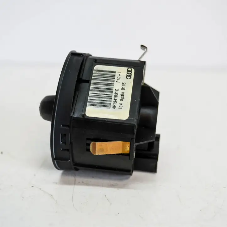 Audi A6 S6 C6 4F (2004 - 2008) 4F1941531D Включатель фонарей — фото 2