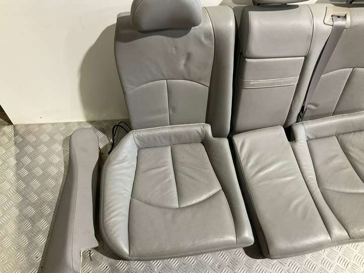 Mercedes-Benz E W211 (2002 - 2009)   Комплект сидений