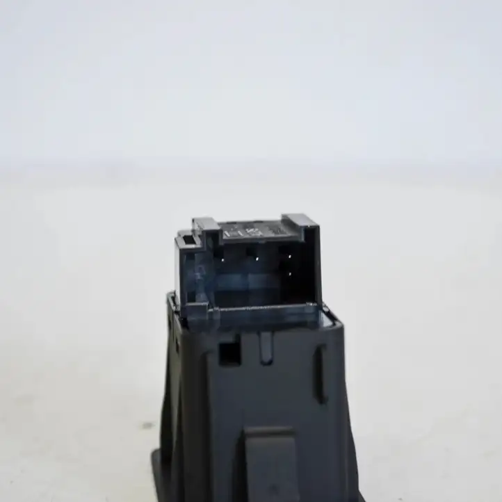 Audi A3/S3 8V (2012 - 2016) 4F0962109B Кнопка фаркопа в багажнике — фото 3