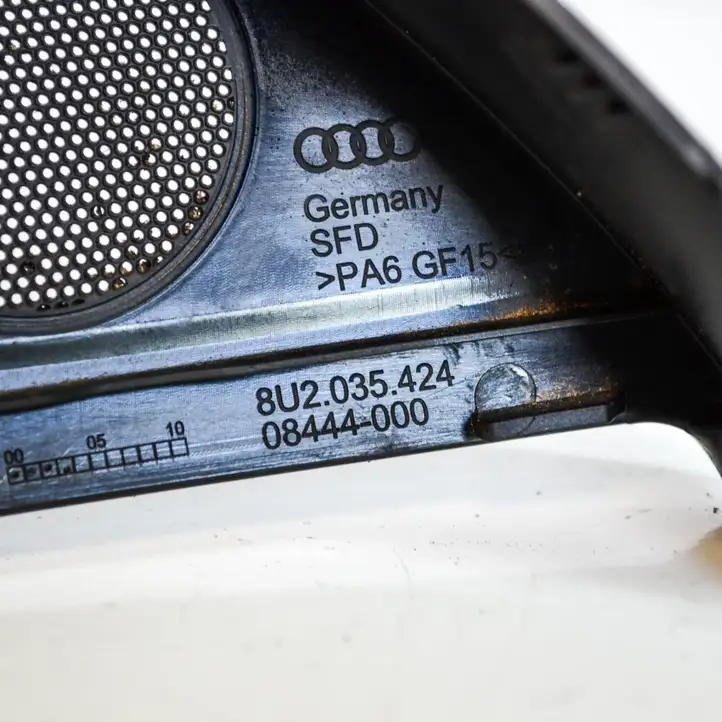 Audi Q3 8U (2011 - 2014) 8U2035424 Прочие детали салона — фото 3