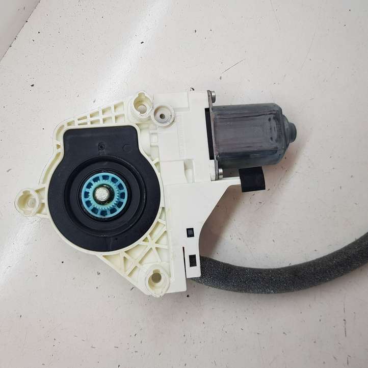 Skoda Yeti (2013 - 2018)  8K0959811A электродвигатель переднего стеклоподъемника