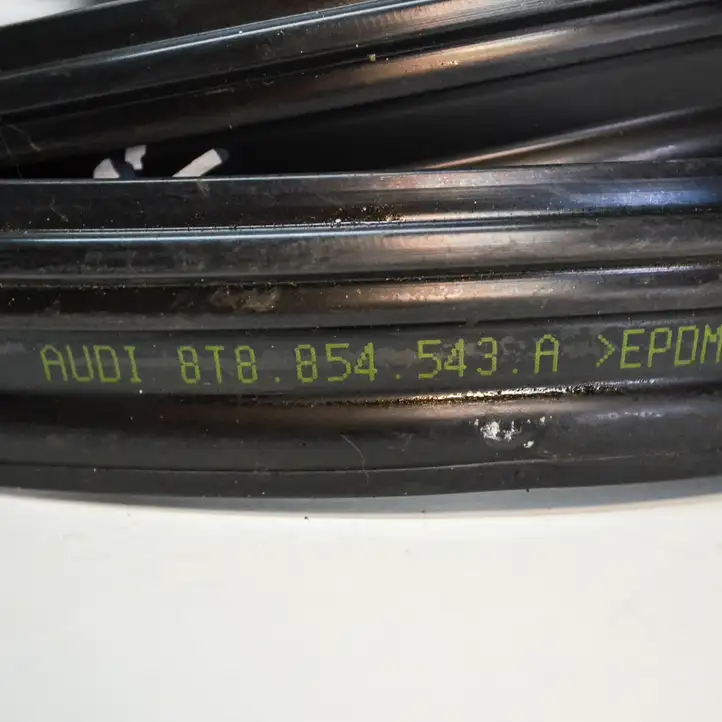 Audi A5 8T 8F (2007 - 2011) 8T8854543A Другая часть кузова — фото 3