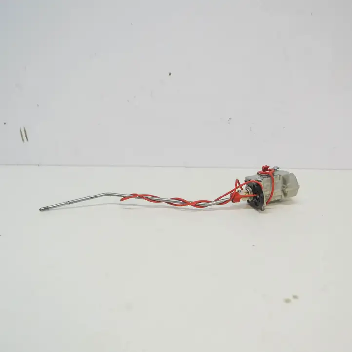 Audi A6 S6 C6 4F (2008 - 2011) 4F0862153B Замок крышки топливного бака — фото 1